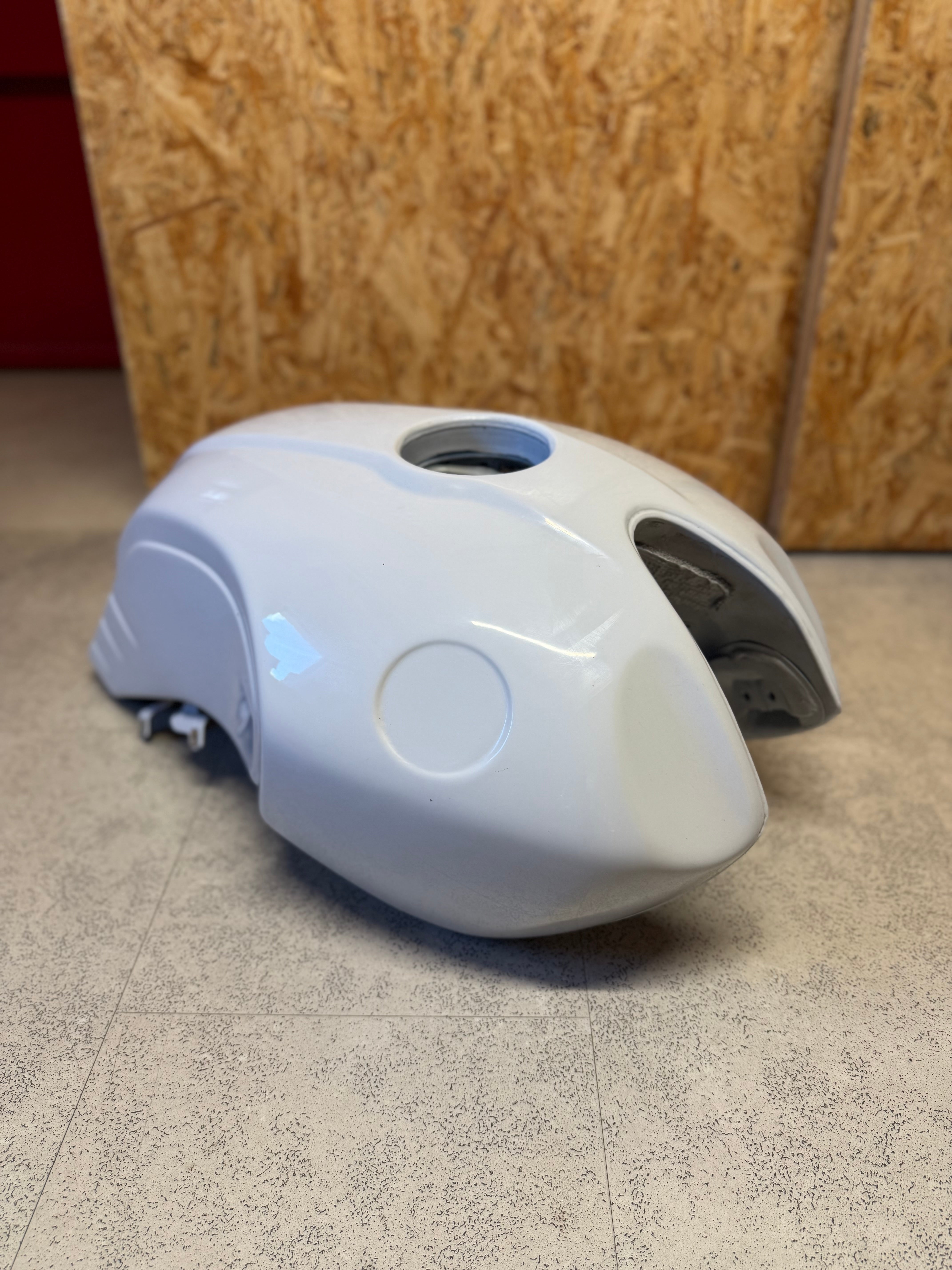 BMW Motorrad R nineT Pure K22 2020-2023 Benzintank Tank Kraftstoffbehälter Fuel Tank B-Ware