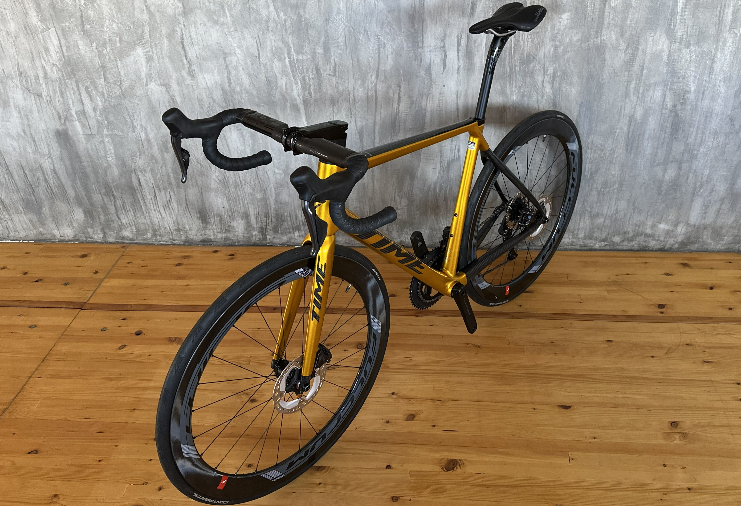 Time Alpe d´Huez Road brilliant gold