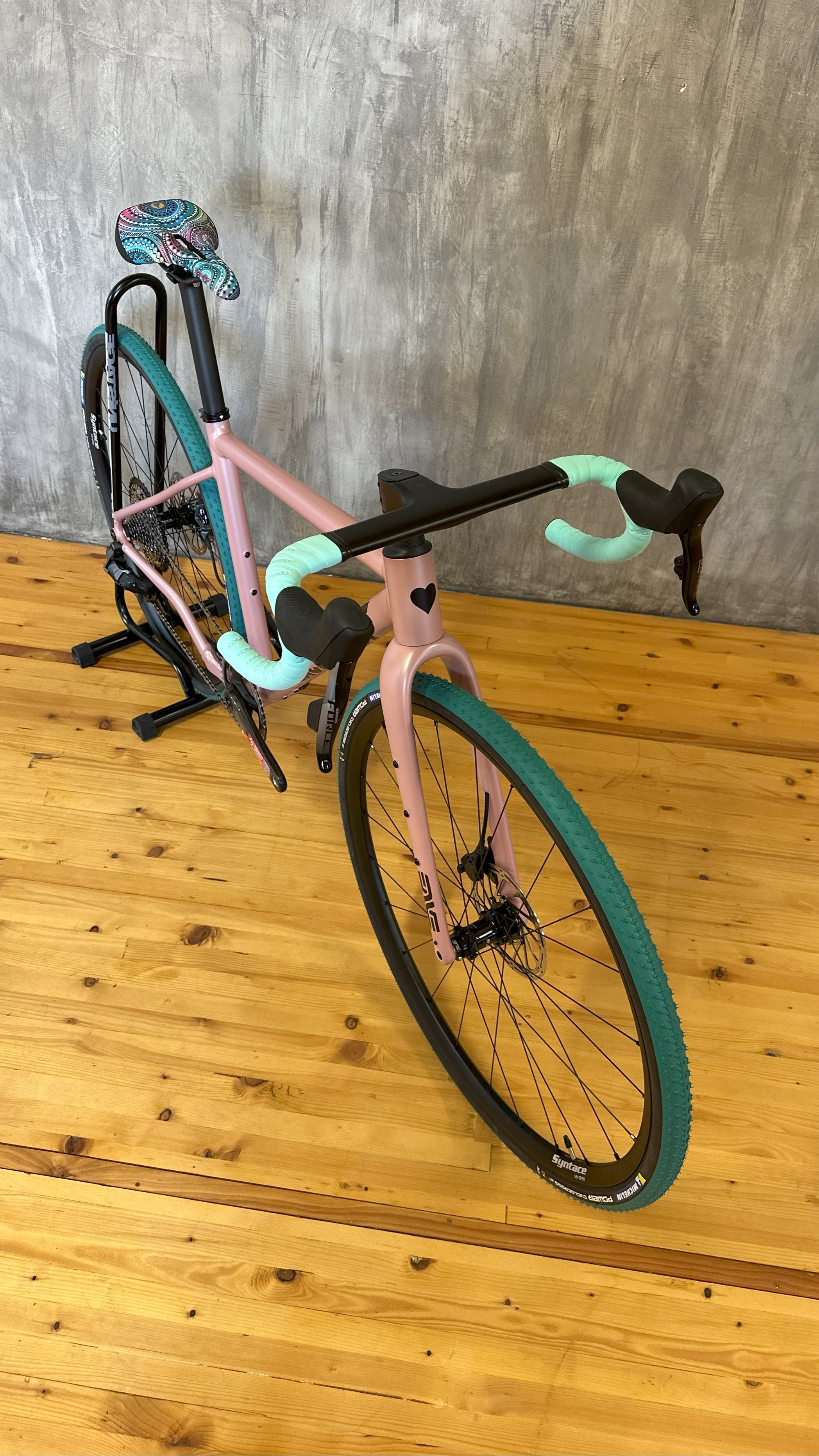 Blackheart Gravel AL Rahmenkit mit Customaufbau